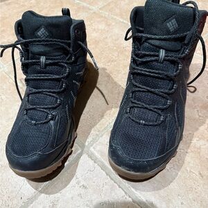 Columbia Black Mid-Top Trail Hikers with Brown Outsole